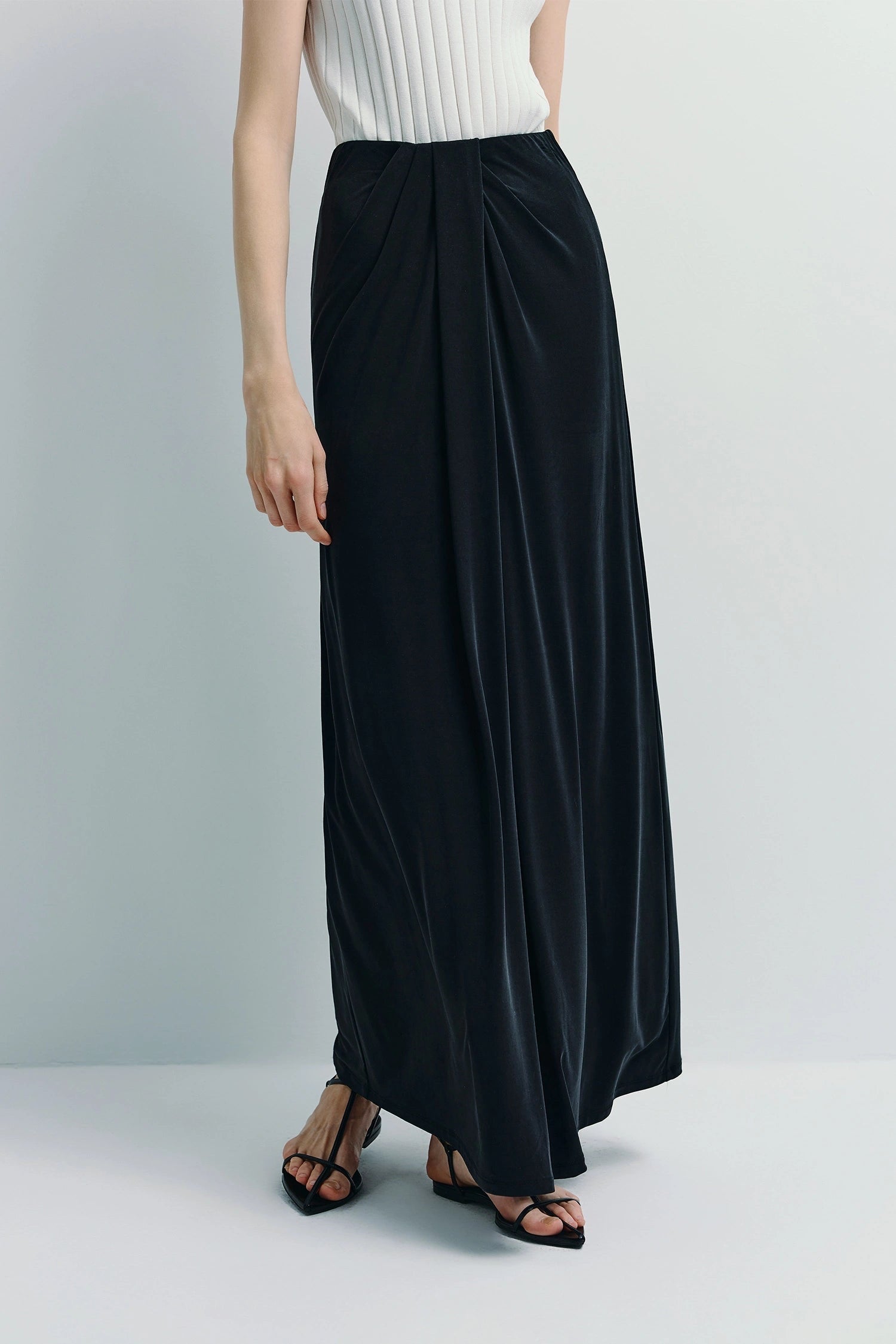 Rue Sophie Fleur Twist Front Skirt - Black, photo 6 of 8