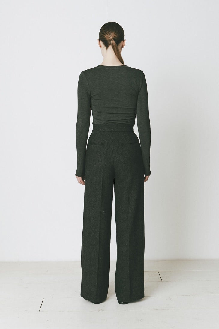 Rue Sophie Du Jour Long Sleeve Ruched Tee, photo 3 of 3