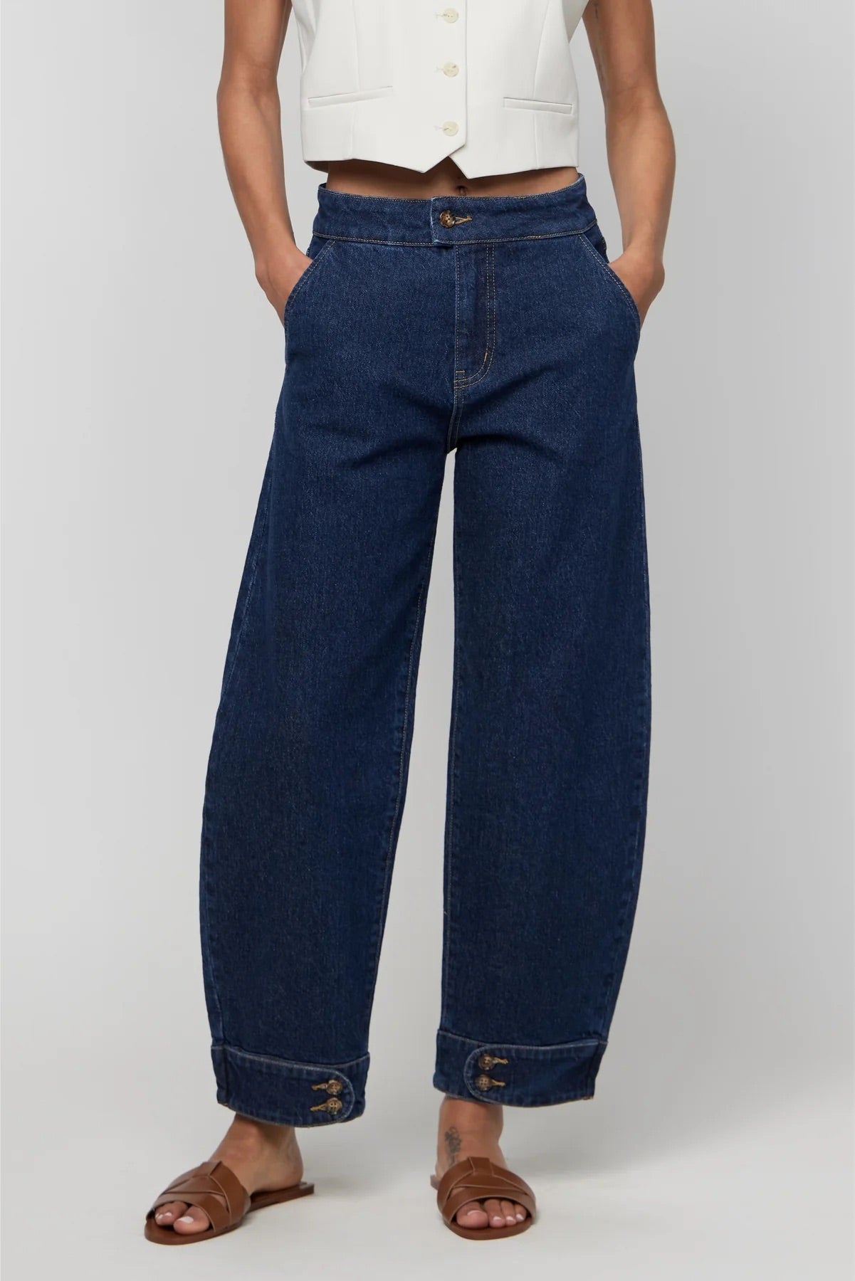 Oliver Logan Jasper Barrel Leg Jean - Vintage Indigo, photo 4 of 4