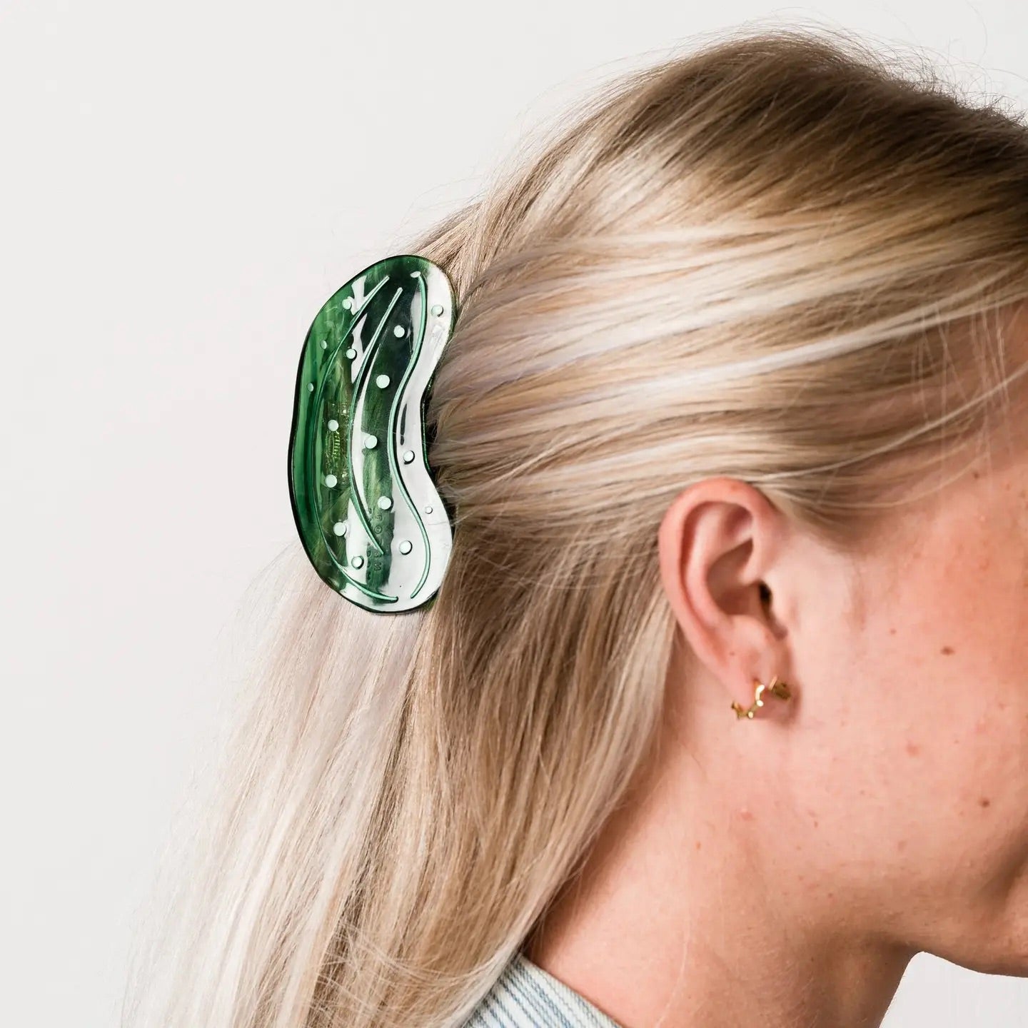Larissa Loden Pickle Hair Claw, photo 2 of 2