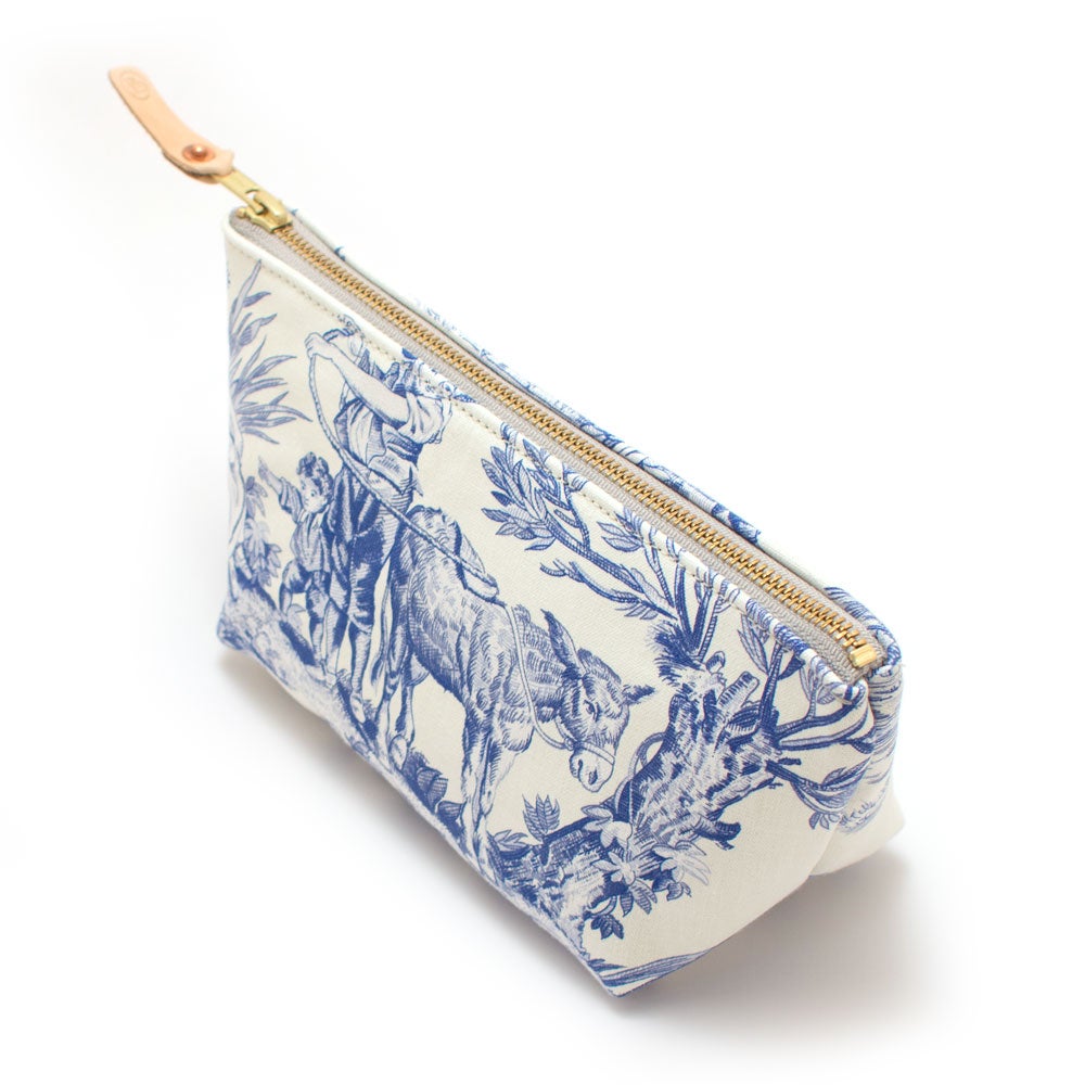 General Knot & Co Vintage Toile Travel Clutch, photo 2 of 3