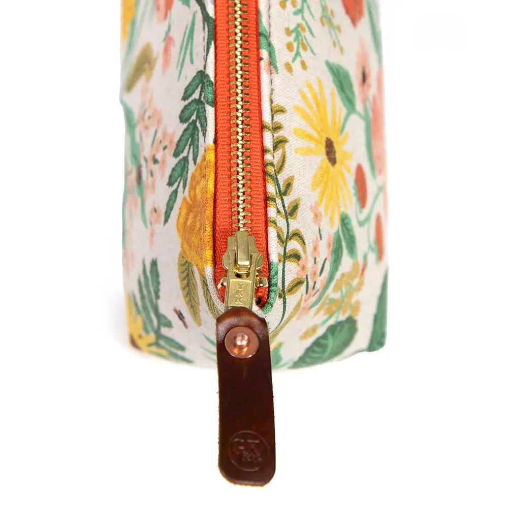 General Knot & Co Poppy Garden Print Travel Clutch, photo 2 of 3