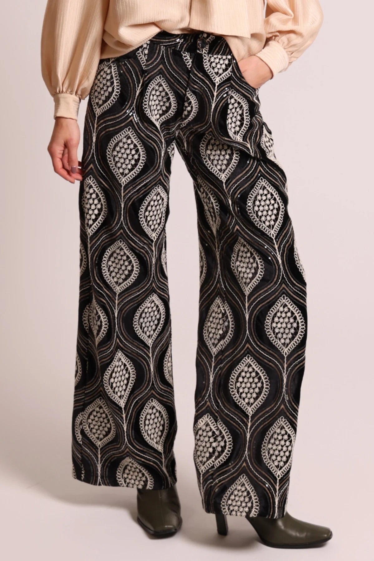 Traffic People Love & Anarchy Lulu Trouser, photo 1 of 8